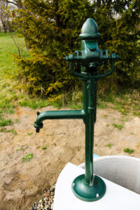 1756777310699 053826 200x300